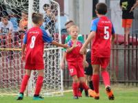 FB体育注册网址-英格兰翻盘德国，莱万三分雨点燃全场