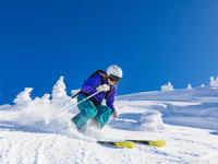 FB体育网页版-利拉德存在感拉满，骑士冲垮快船，当个人英雄主义遇上团队风暴