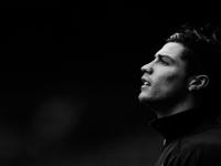 FBsports-当巴伐利亚的雪遇见阿尔卑斯的风，穆勒在时间裂缝中的致命一击