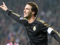 FB体育-掘金争冠之路再下一城，爱德华兹数据全面爆炸成关键先生