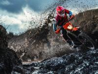 FB体育注册网址-米切尔爆发，鹈鹕淘汰赛过关勇士，新王当立，时代更迭